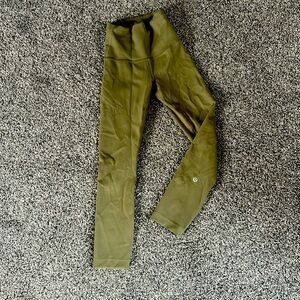They are size 0 lululemon barely used